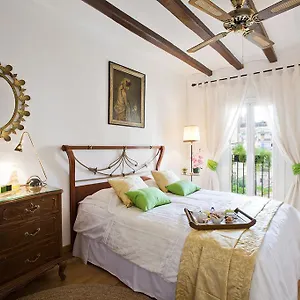 https://apartment-eixample-comfort.topbarcelonahotels.com